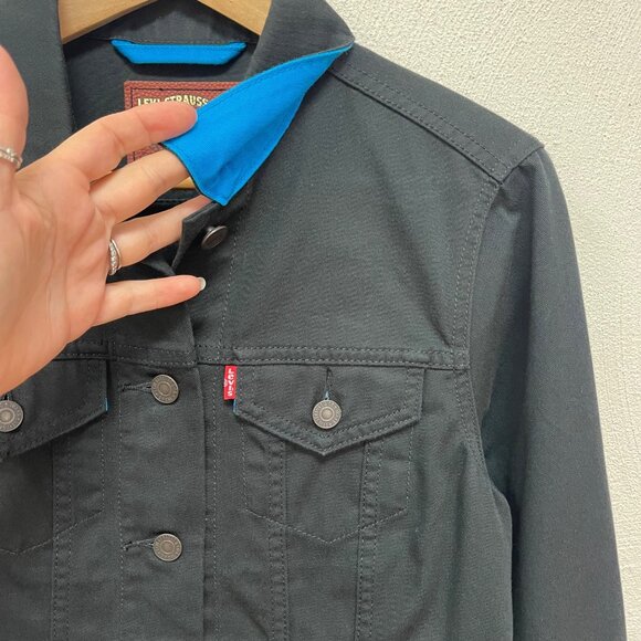 Levi's X NFL Black & Blue Denim Trucker Jacket Sz Medium EUC - Picture 3 of 11